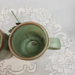 GREEN PEDESTAL STONEWARE