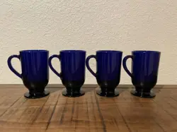 FOOTED MUGS *MINT*