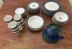 VINTAGE DINNER SET
