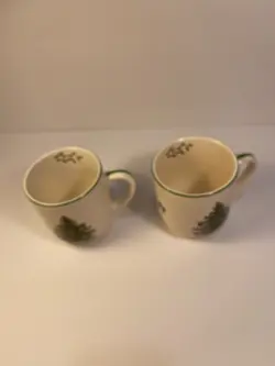 SPODE CHRISTMAS TREE COFFEE MUGS SET OF 2 VTG S3324 HOLIDAY MADE IN ENGLAND