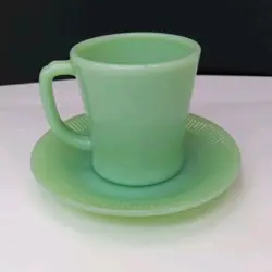 JADEITE? GREEN