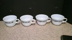 SET OF 4 VINTAGE PYREX OLD TOWN BLUE ONION WHITE MILK GLASS COFFEE TEA CUPS MUGS