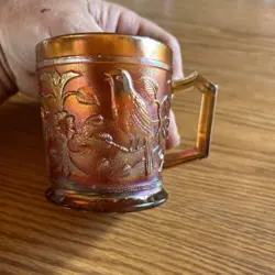 VINTAGE IMPERIAL MARIGOLD CARNIVAL GLASS ROBINS MUG READ
