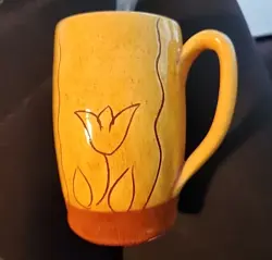 SGRAFFITO TULIP MUG
