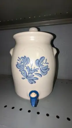 GALLON DISPENSER