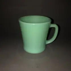 1 VINTAGE FIRE KING JADEITE JADITE GREEN D HANDLE MUG OVEN WARE GLASS COFFEE CUP
