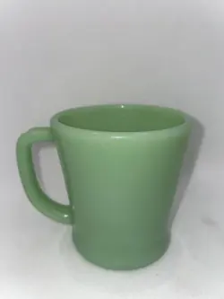 VINTAGE FIRE KING JADEITE D HANDLE COFFEE CUP MUG GREEN GLASS 1950S OVEN WARE !!