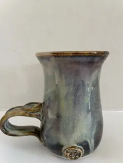 GLAZE MUG SIGNED
