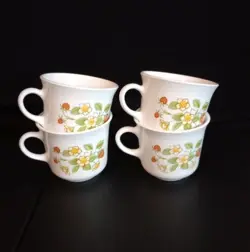 CORNING TEACUP