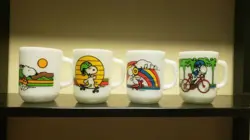 GLASS MUGS SKATING