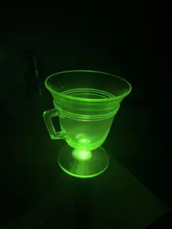 CUSTARD GREEN