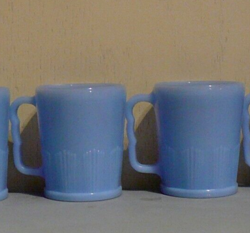 PYREX BLUE DELPHITE