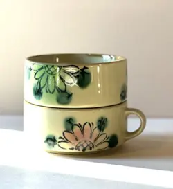 2 VINTAGE MCM LG SOUP MUG BOWL W/ HANDLE PINK GREEN FLORAL POTTERY STONEWARE