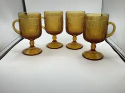 SANDWICH GLASS AMBER