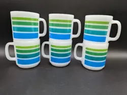 MUGS WITH GREEN