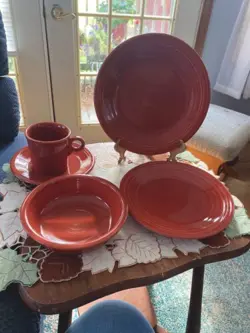 PAPRIKA PLACE SETTING