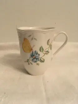 DRAGONFLY MUG