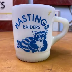 RACCOON D-HANDLE MUG