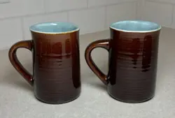 2 VINTAGE 1950S RED WING USA POTTERY VILLAGE GREEN BROWN GLAZE COFFEE MUGS CABIN