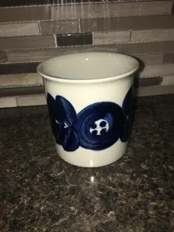 FLOWER SIGNED COFFEE