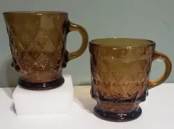 2 VINTAGE ANCHOR HOCKING FIRE KING AMBER BROWN DIAMOND KIMBERLY COFFEE CUP MUG