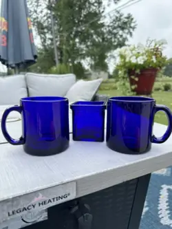 BLUE GLASS MADE