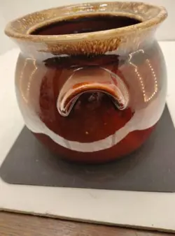 POTTERY BEAN POT