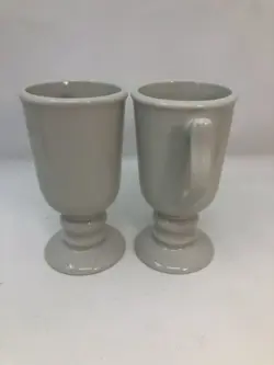 WHITE PEDESTAL IRISH