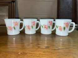 FOUR FIRE KING PEACH BLOSSOM MUGS CUPS ANCHOR HOCKING VINTAGE MILK GLASS FLOWERS