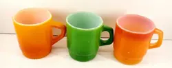 ANCHOR HOCKING FIRE KING - 3 VINTAGE ORANGE RED GREEN COFFEE MUGS - EXCELLENT