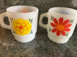 GLASS FLOWER MUGS