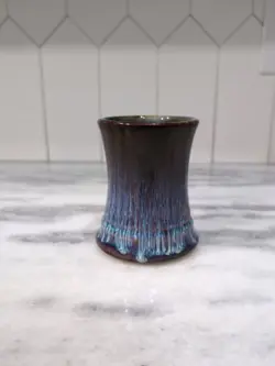 STUDIO POTTERY BLUE
