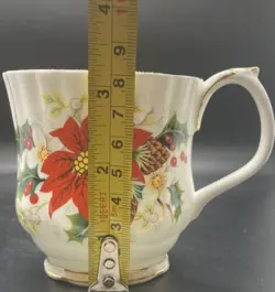 CHRISTMAS CUPS