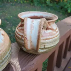 PAIR OF POTTERY