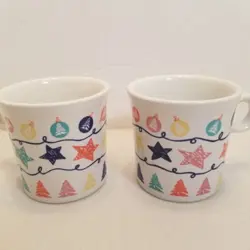 VTG FIESTAWARE CHRISTMAS PASTEL MUGS CUPS (2) ROUND HANDLE MERCANTILE STORE RARE