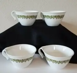 HOOKED TEA CUP
