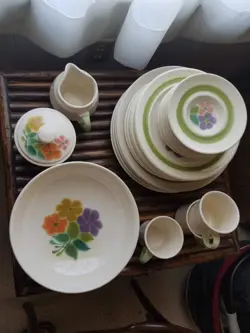 1970’S FLORAL EARTHENWARE