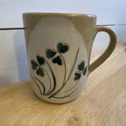 CASTLE POTTERY LARGE