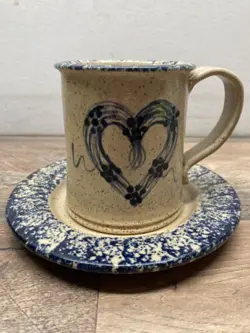 LARGE HEART MUG