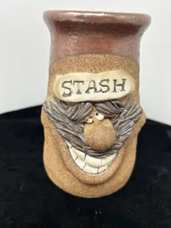FACE STASH