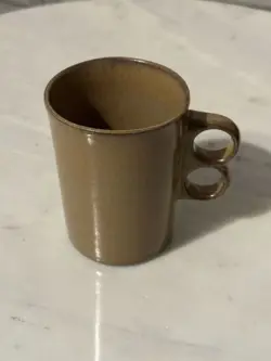 VINTAGE BENNINGTON POTTERY VERMONT TRIGGER MUG