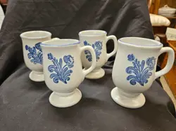 YORKTOWNE PEDESTAL MUGS