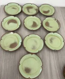 SCALLOPED VINTAGE