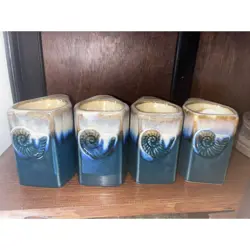 GLAZE STONEWARE MUGS
