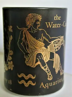 GLASS AQUARIUS