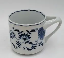 TEA CUP UNIQUE