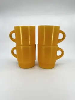 SET OF 4 VINTAGE FIRE KING BUTTERSCOTCH MUGS