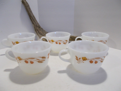 HOME MILK GLASS