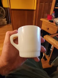 VINTAGE FIRE KING ANCHOR HOCKING WHITE MILK GLASS D-HANDLE COFFEE CUP MUG