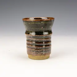 POTTERY BEAKER MUG